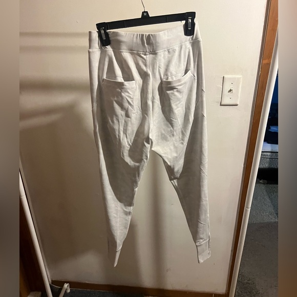 Alphalete Joggers - Picture 3 of 3